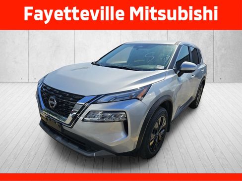 Used 2023 Nissan Rogue SV AWD/4WD image 4
