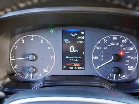 Used 2025 Toyota Corolla SE image 33