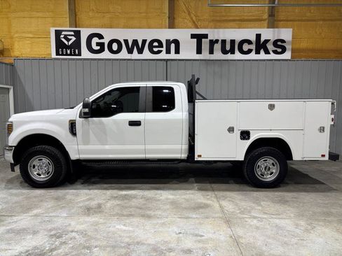 Used 2018 Ford F350 XL image 2