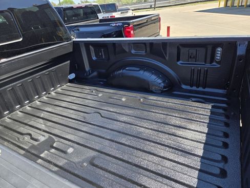 Used 2017 Ford F250 Lariat w/ Lariat Ultimate Package image 5