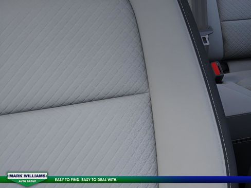 Used 2025 Ford Escape Active w/ Cold Weather Package image 17