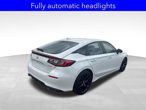 Used 2023 Honda Civic Sport image 5