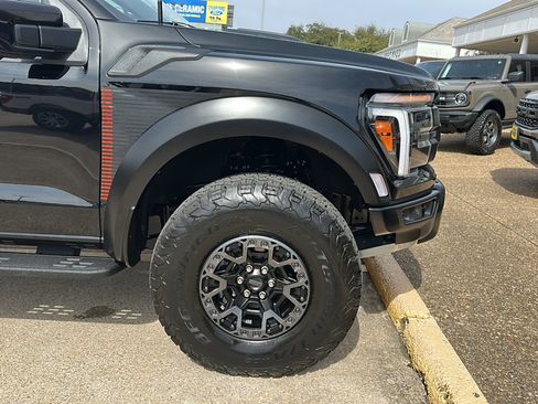 Used 2025 Ford F150 Raptor w/ Equipment Group 803A Raptor R image 6