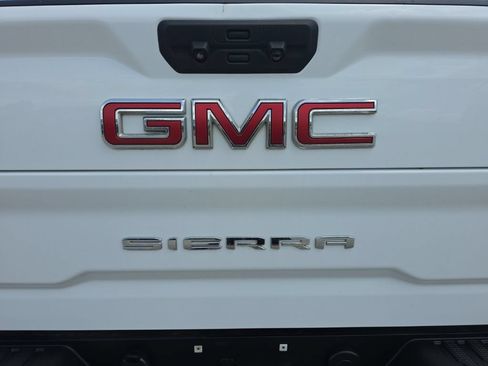 Used 2022 GMC Sierra 2500 SLE w/ SLE Convenience Package AWD/4WD image 34