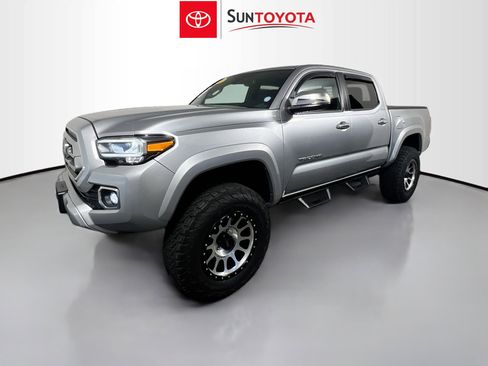 Used 2023 Toyota Tacoma Limited RWD image 9