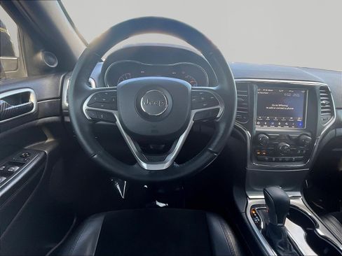 Used 2018 Jeep Grand Cherokee Altitude AWD/4WD image 8