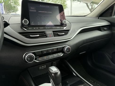 Used 2024 Nissan Altima 2.5 SR image 15