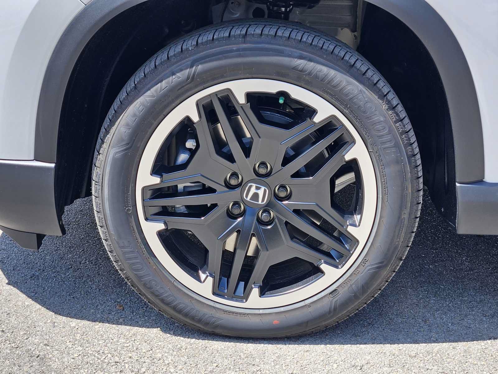 New 2026 Honda Pilot image 8
