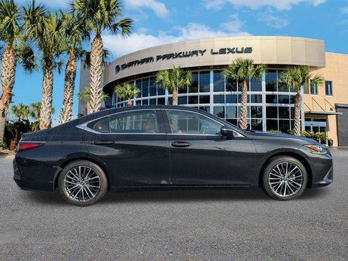 Certified 2025 Lexus ES 350 w/ Premium Package FWD image 4