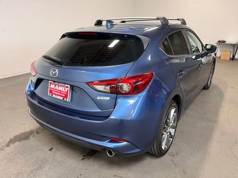 Used 2018 MAZDA MAZDA3 Grand Touring image 3