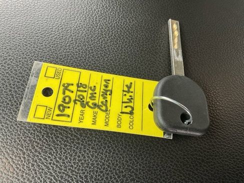 Used 2018 GMC Canyon Denali image 28