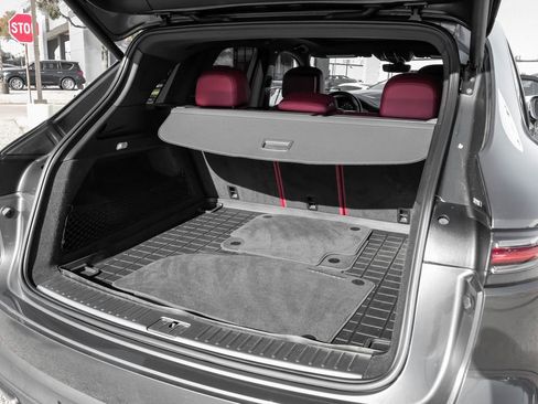 Used 2019 Porsche Cayenne image 69