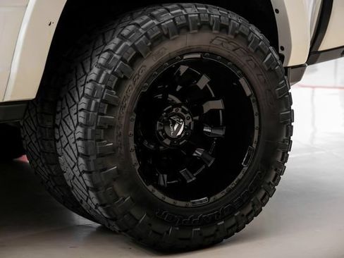 Used 2024 RAM 3500 Limited AWD/4WD image 65