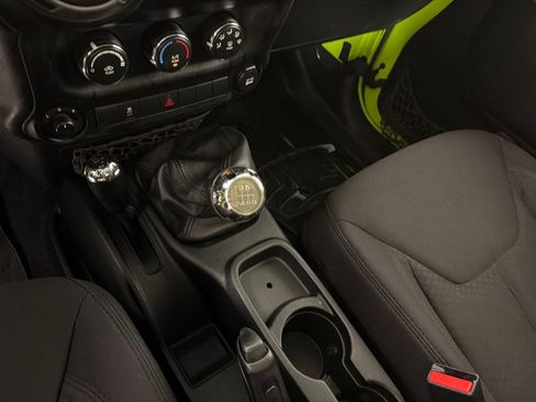 Used 2013 Jeep Wrangler Sport AWD/4WD image 16