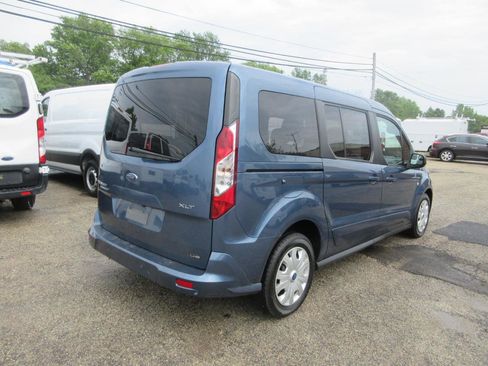 Used 2022 Ford Transit Connect XLT FWD image 4