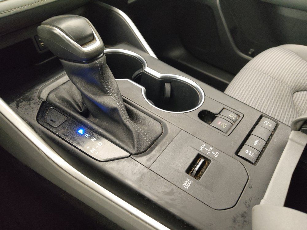 Used 2022 Toyota Highlander L FWD image 26