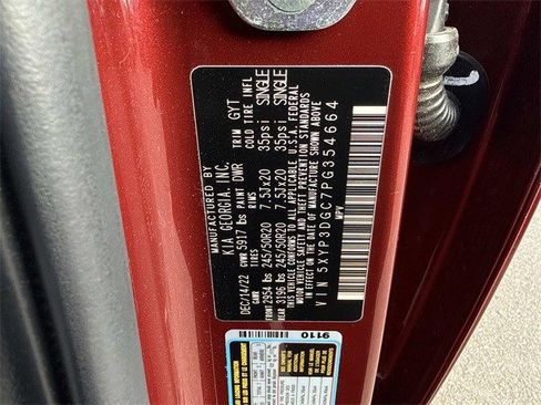 Used 2023 Kia Telluride EX w/ EX Captain's Chair Package image 30