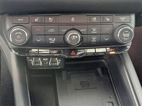 Used 2023 Dodge Durango GT image 24