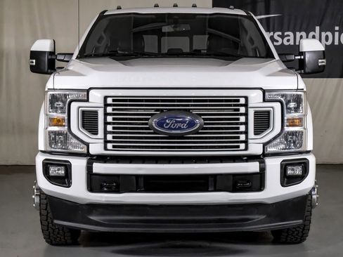 Used 2021 Ford F350 Lariat w/ Lariat Value Package image 3