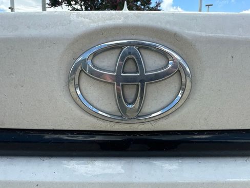 Used 2024 Toyota Corolla LE FWD image 15