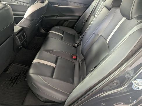 Used 2025 Toyota Camry SE w/ Convenience Package FWD image 63