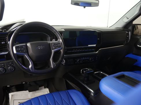 Used 2022 Chevrolet Silverado 1500 RST image 18