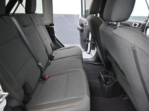 Used 2024 Jeep Wrangler Sport S image 16