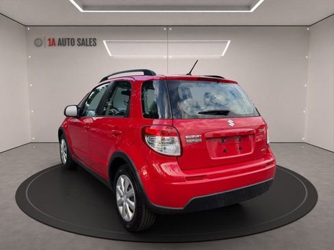 Used 2011 Suzuki SX4 AWD Hatchback image 3