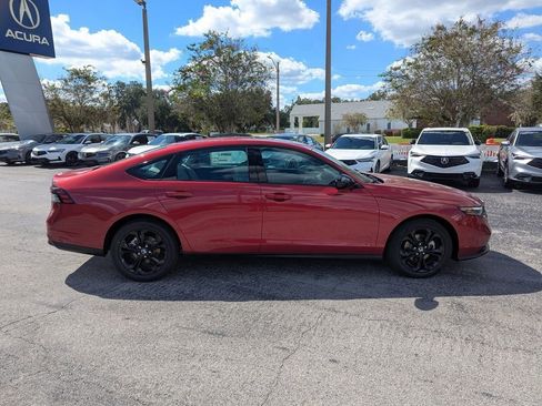 Used 2025 Honda Accord SE image 3
