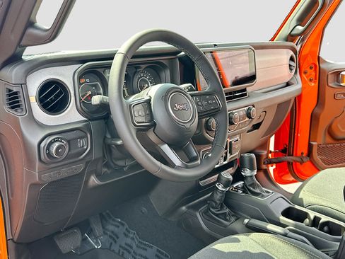 New 2025 Jeep Wrangler Unlimited Sport image 4