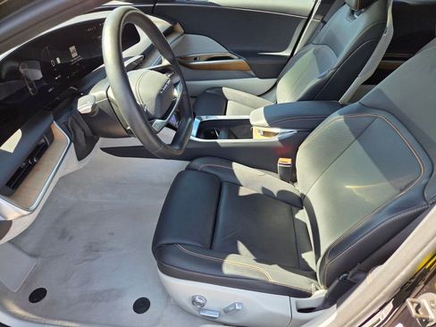 Used 2024 Lucid Air Touring AWD/4WD image 32