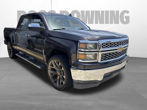 Used 2015 Chevrolet Silverado 1500 LT RWD image 3