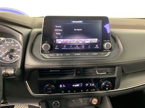 Used 2023 Nissan Rogue SV FWD image 26