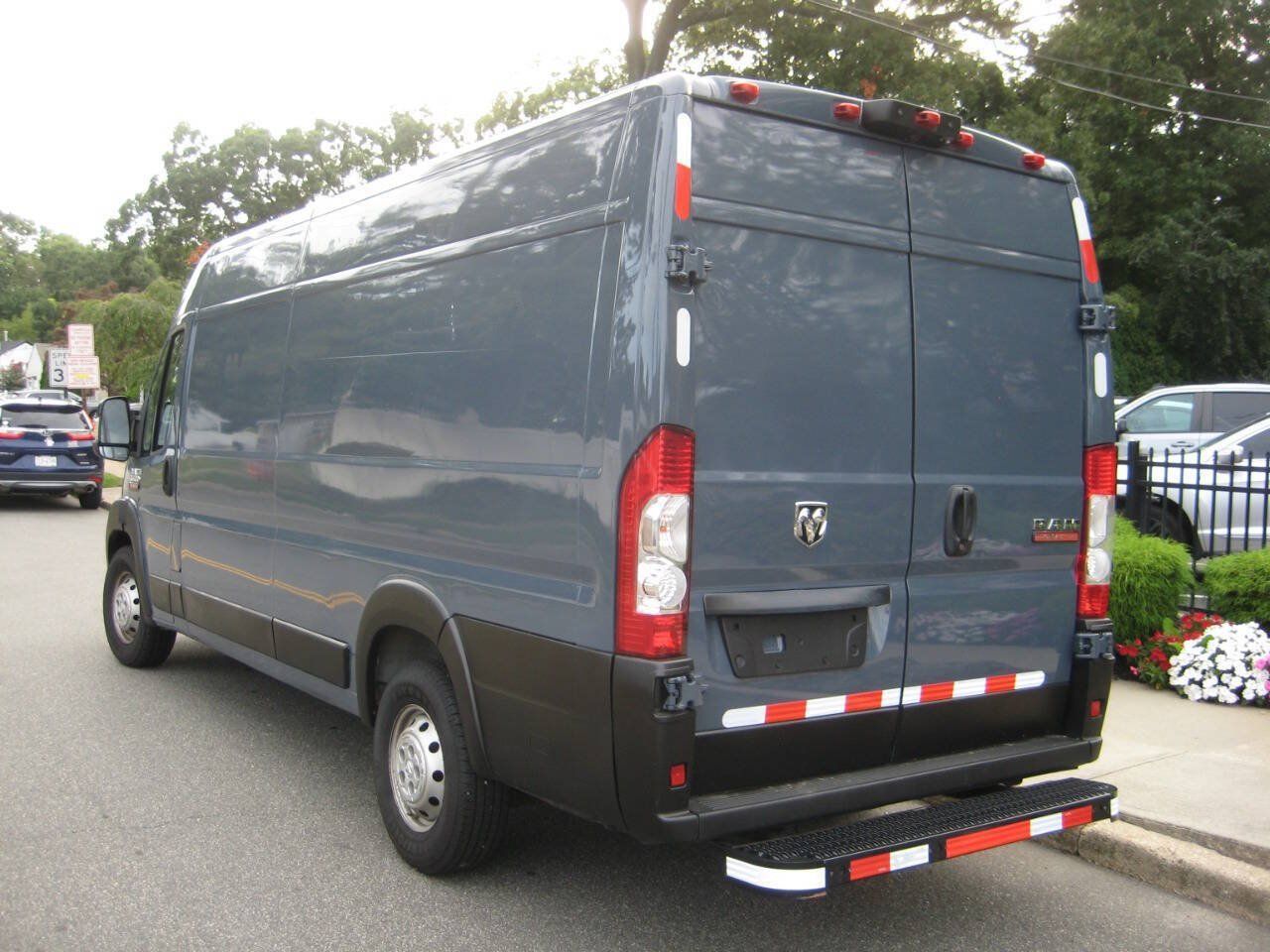 Used 2020 RAM ProMaster 3500 FWD image 4