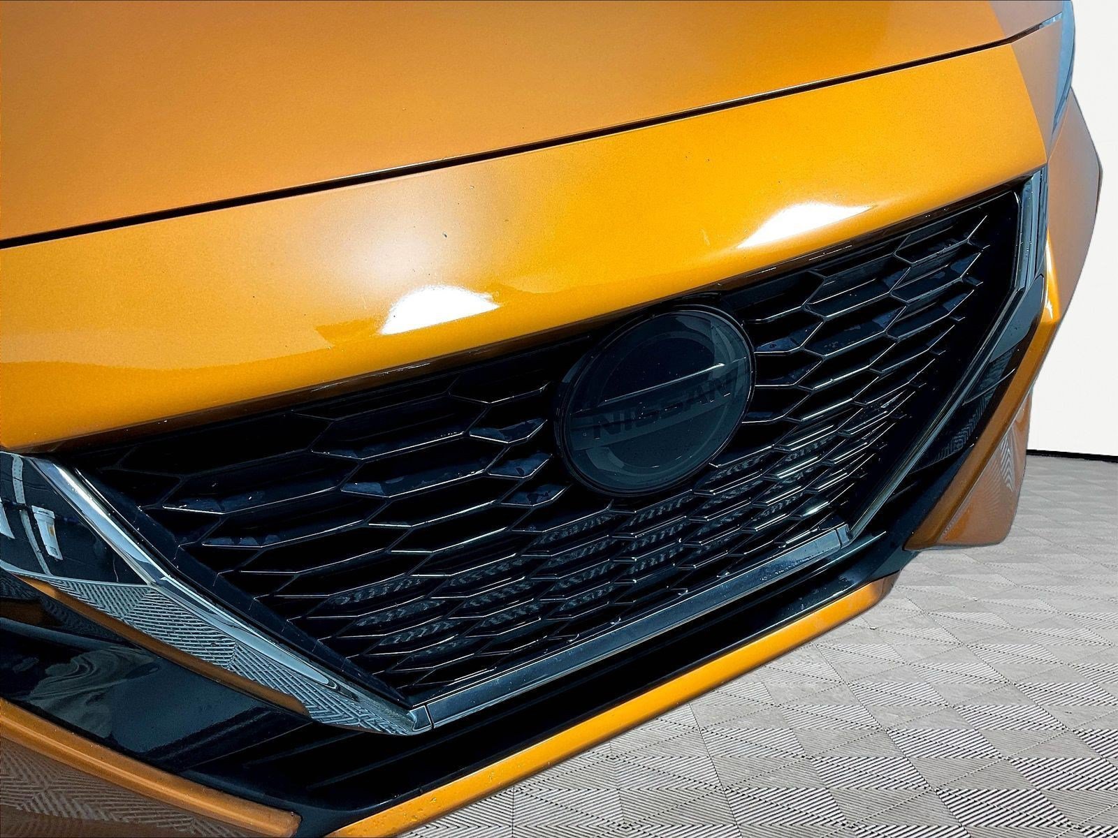 Used 2022 Nissan Sentra SR w/ SR Premium Package FWD image 33