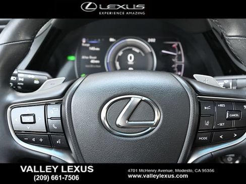 Used 2023 Lexus ES 300h w/ Premium Package FWD image 10