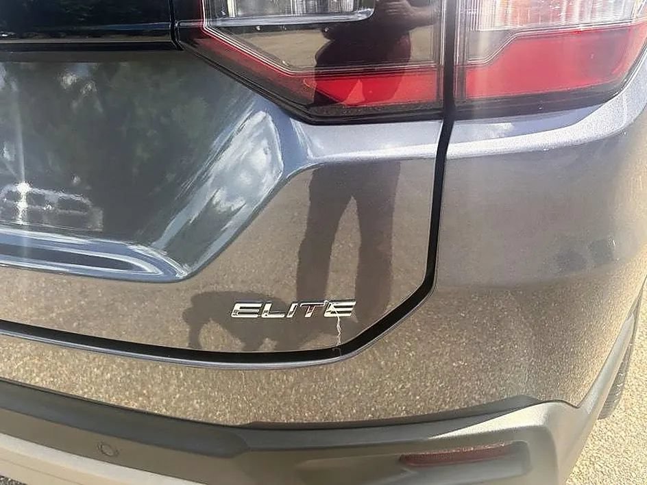 Used 2025 Honda Pilot Elite image 38