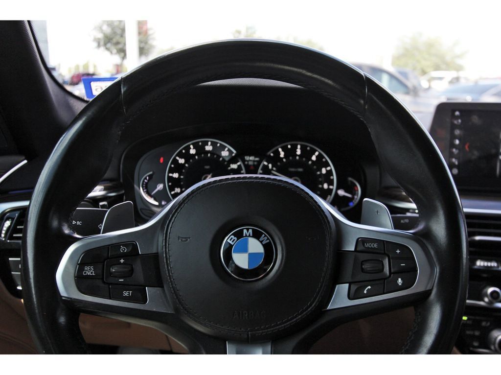 Used 2018 BMW 540i RWD image 7