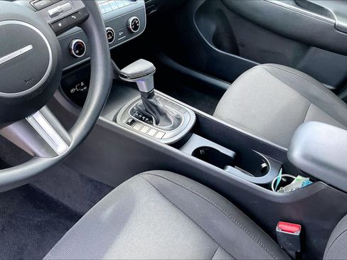 Used 2026 Hyundai Kona SE AWD/4WD image 16