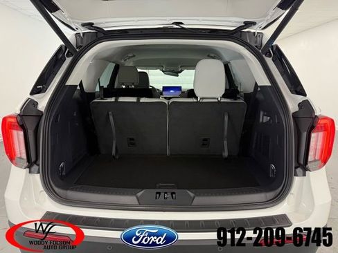 New 2026 Ford Expedition Platinum image 1