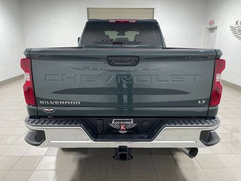 Used 2025 Chevrolet Silverado 2500 LT AWD/4WD image 5