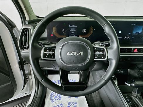 Certified 2024 Kia Sorento S AWD/4WD image 11