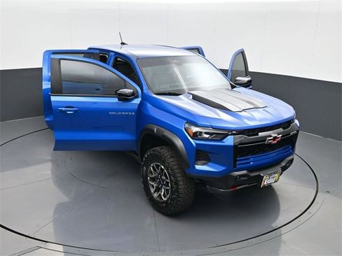 Used 2024 Chevrolet Colorado ZR2 w/ ZR2 Convenience Package III image 29