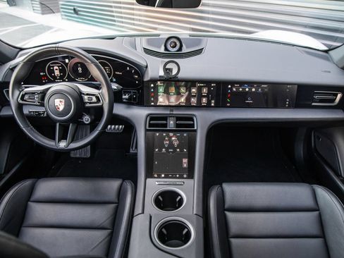 Certified 2025 Porsche Taycan 4S AWD/4WD image 17