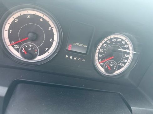 Used 2015 RAM 1500 Classic SLT AWD/4WD image 2
