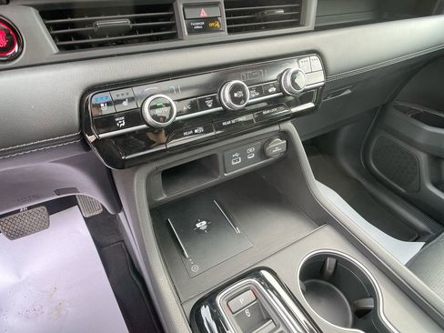 Used 2023 Honda Pilot Elite image 19