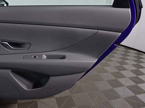 Certified 2025 Hyundai Elantra Sport image 21