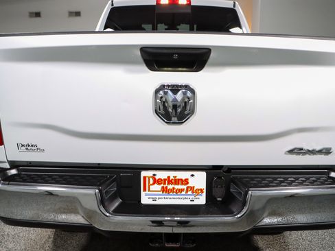 Used 2024 RAM 2500 Tradesman w/ Chrome Appearance Group image 8