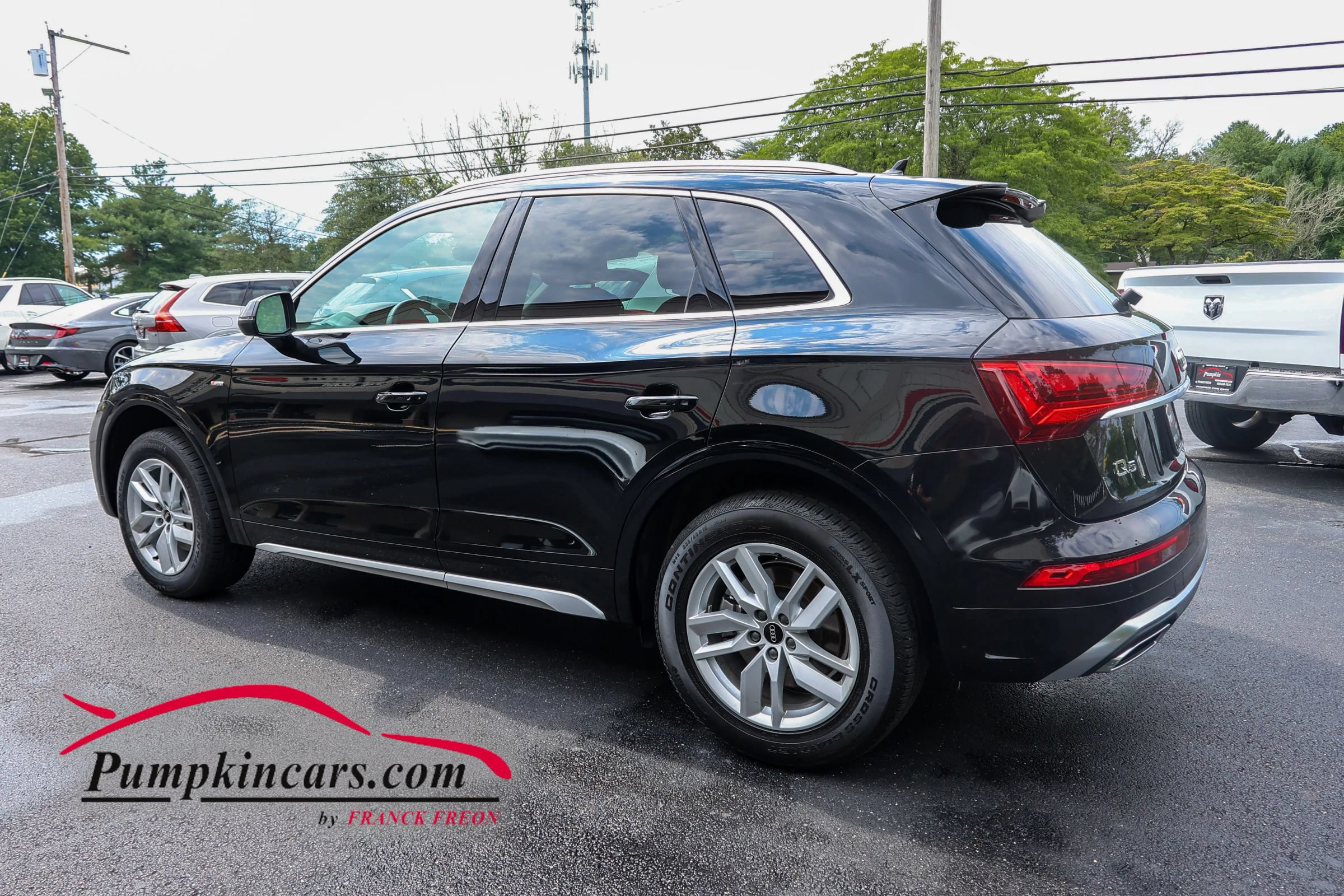 Used 2023 Audi Q5 2.0T Premium w/ Convenience Package AWD/4WD image 4