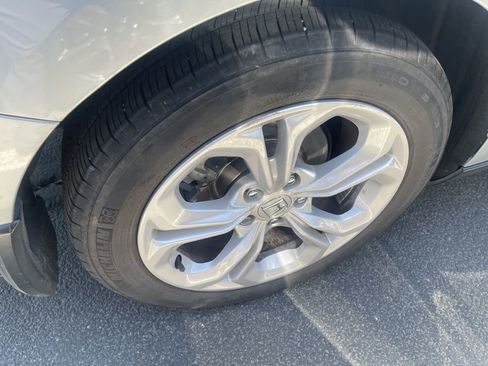 Used 2025 Honda Accord LX image 11